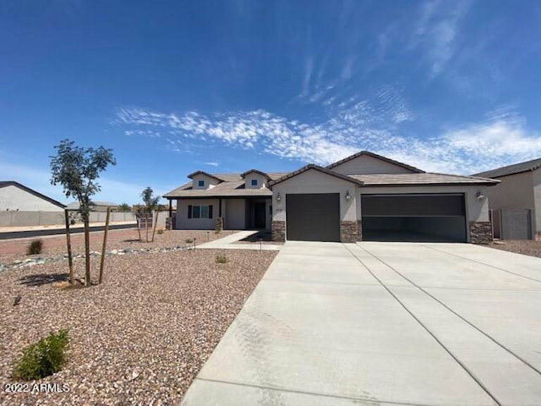 Photo 2 of 27 - 10120 W Appaloosa Trl, Casa Grande, AZ 85194