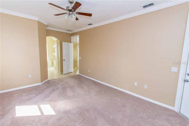 Photo 12 of 22 - 1053 Archway Dr, Spring Hill, FL 34608