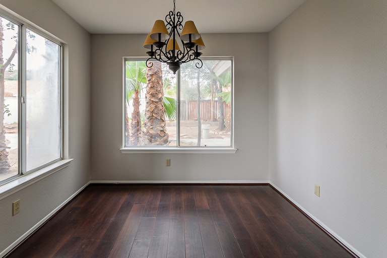 Photo 10 of 23 - 1488 E Beringer Dr, San Jacinto, CA 92583