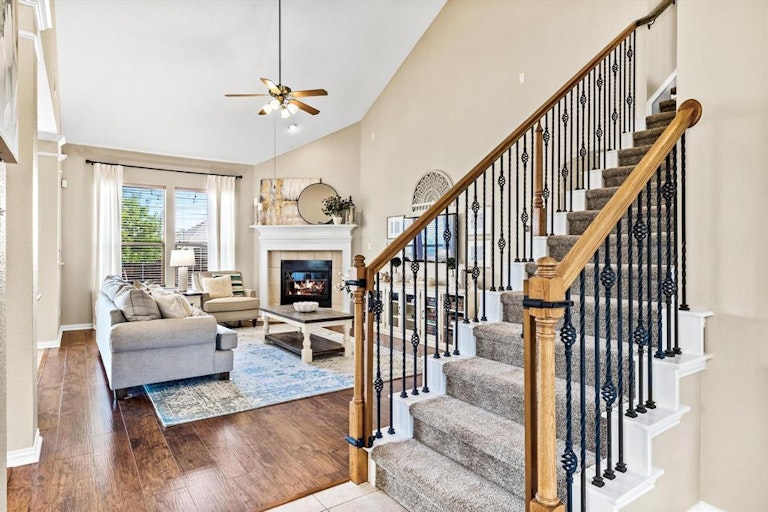 Photo 14 of 36 - 4311 Oak Bluff Ln, Sachse, TX 75048