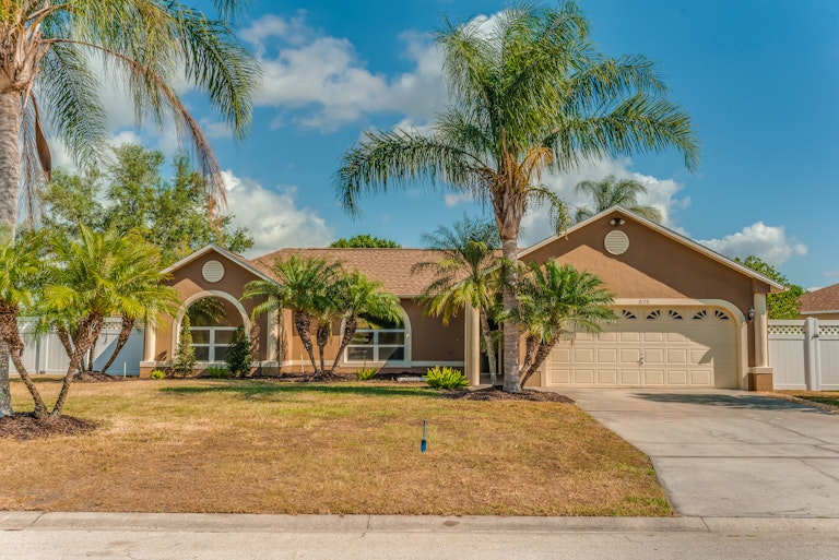 Photo 1 of 24 - 3179 Santa Cruz Dr, Kissimmee, FL 34746