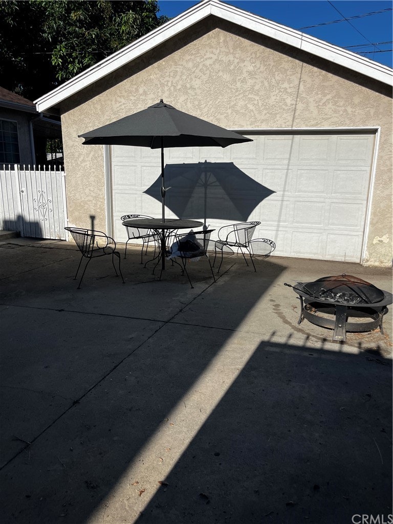 Photo 21 of 25 - 9630 Annetta Ave, South Gate, CA 90280