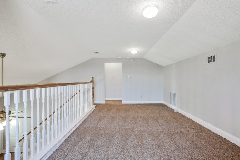 Photo 23 of 25 - 10605 Cobblestone Dr, Benbrook, TX 76126