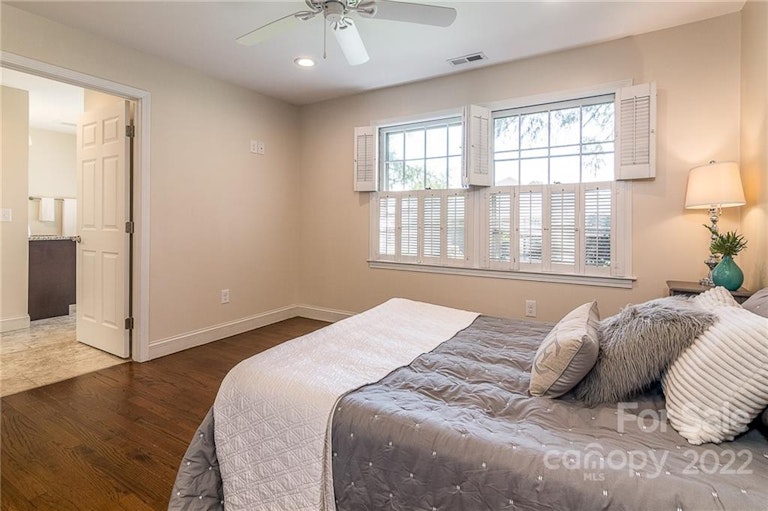Photo 18 of 32 - 109 Nesting Quail Ln, Mooresville, NC 28117