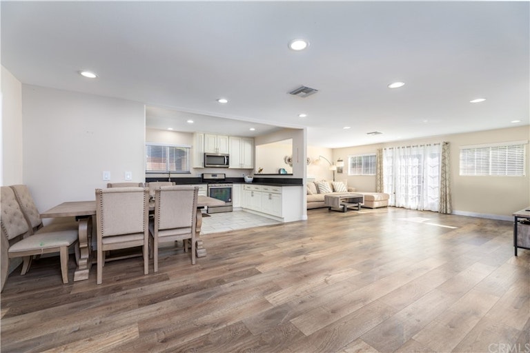 Photo 3 of 10 - 1524 Ybarra Dr, Rowland Heights, CA 91748