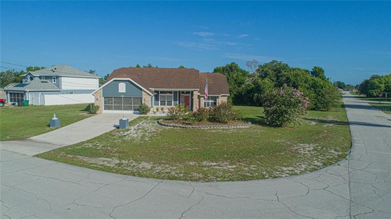 Photo 5 of 51 - 2860 Flynn St, Deltona, FL 32738