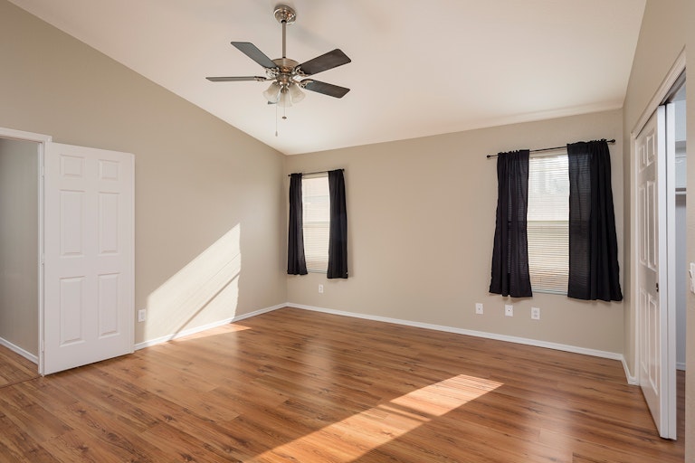 Photo 12 of 24 - 8920 W Davis Rd, Peoria, AZ 85382