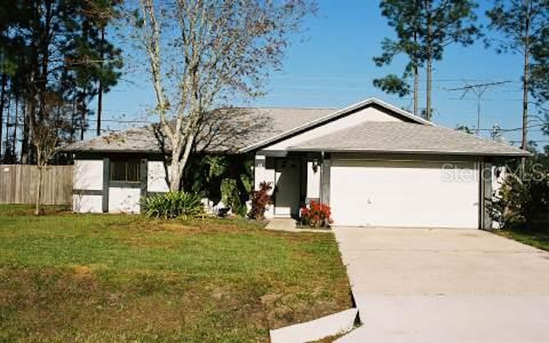 Photo 1 of 1 - 44 E Diamond Dr, Palm Coast, FL 32164