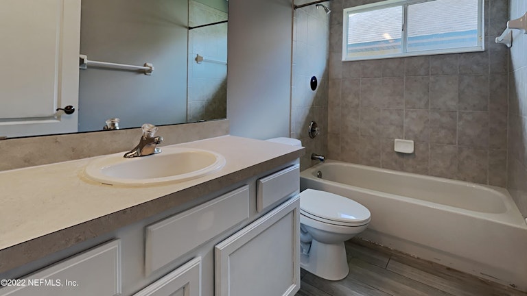 Photo 17 of 19 - 640 Acorn Chase Dr, Orange Park, FL 32065