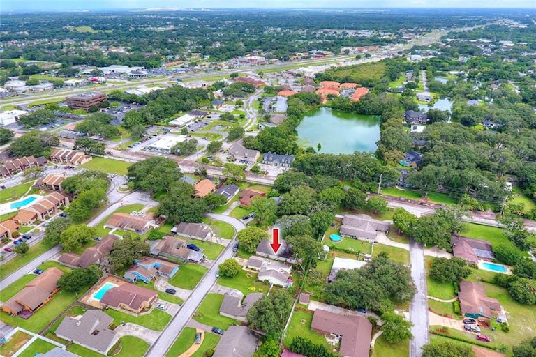 Photo 32 of 34 - 547 Market Sq W, Lakeland, FL 33813