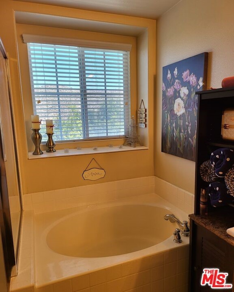 Photo 43 of 53 - 30505 Canyon Hills Rd #2305, Lake Elsinore, CA 92532