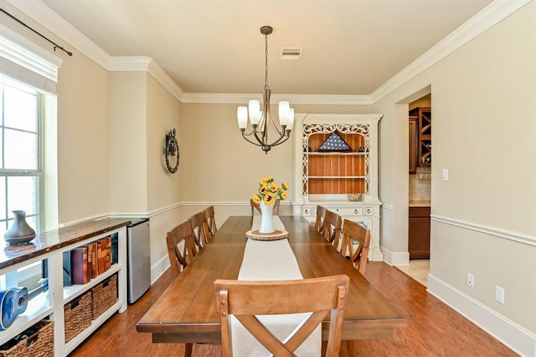 Photo 5 of 44 - 5306 Clear Landing Ct, Rosharon, TX 77583