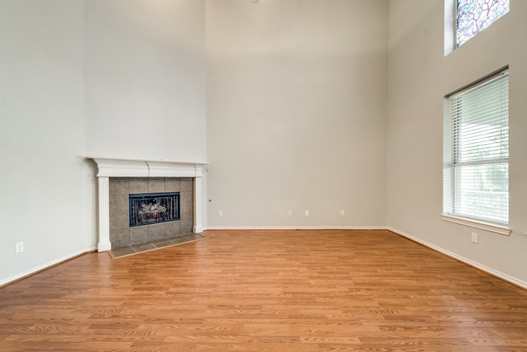 Photo 17 of 37 - 1610 Warrington Way, Forney, TX 75126