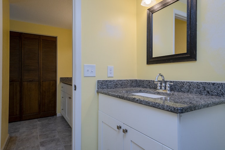 Photo 32 of 37 - 3909 Rosedale Dr, Brandon, FL 33511