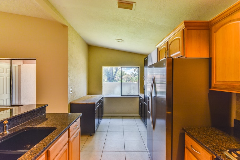 Photo 4 of 25 - 652 Orinda Ct, Casselberry, FL 32707