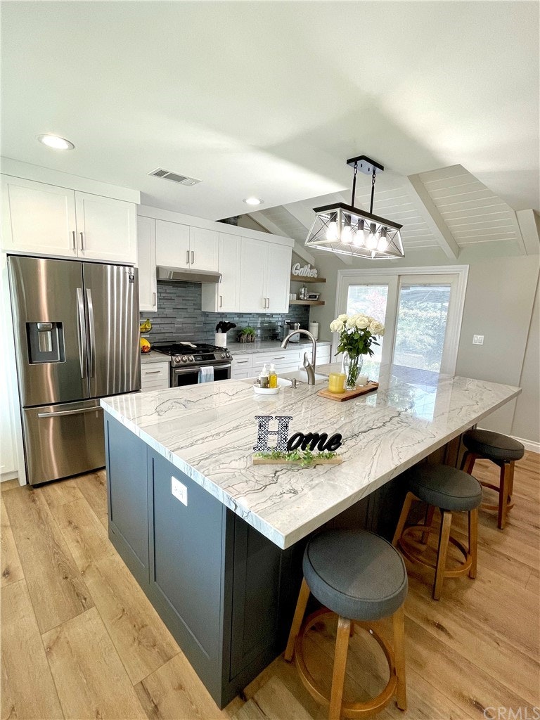 Photo 10 of 51 - 5807 E Monlaco Rd, Long Beach, CA 90808