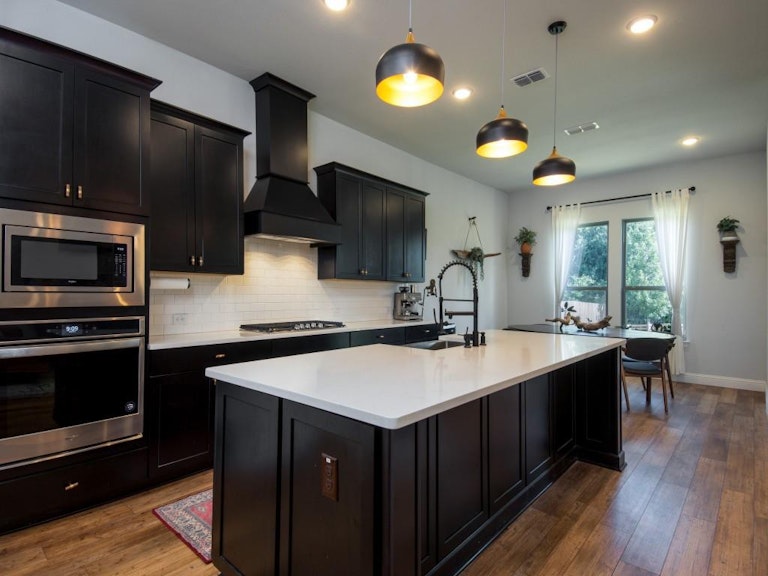 Photo 11 of 29 - 1213 Spotted Dove Dr, Little Elm, TX 75068