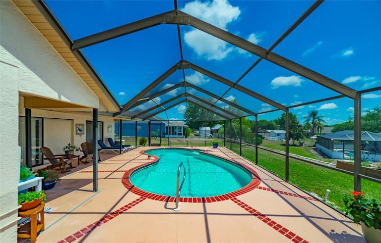 Photo 39 of 58 - 7704 Tessa Dr, Zephyrhills, FL 33540