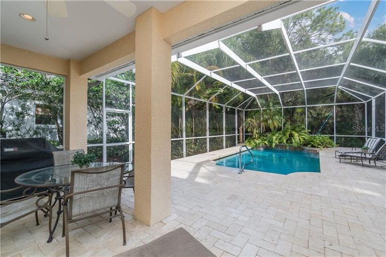 Photo 25 of 25 - 8187 Abingdon Ct, Bradenton, FL 34201