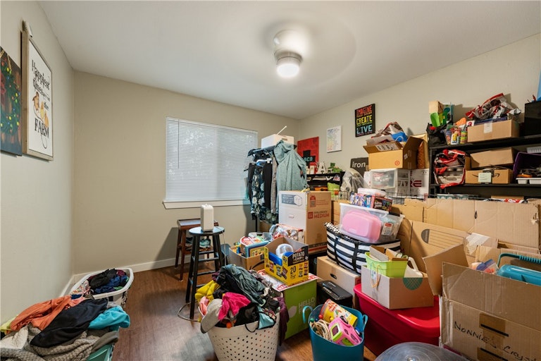 Photo 34 of 39 - 1900 Gracy Farms Ln, Austin, TX 78758