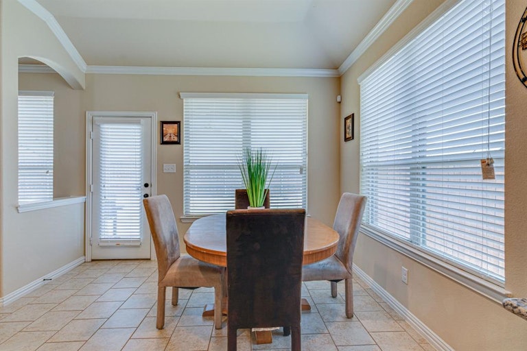 Photo 24 of 40 - 1508 Fallingwater Trl, Haslet, TX 76052