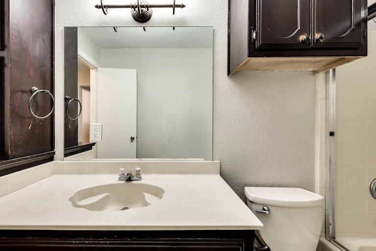 Photo 23 of 26 - 3615 Dalton Dr, Corinth, TX 76208