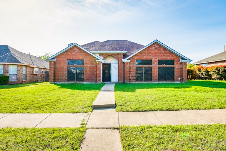 Photo 24 of 26 - 2612 Trumpet Dr, Rowlett, TX 75089