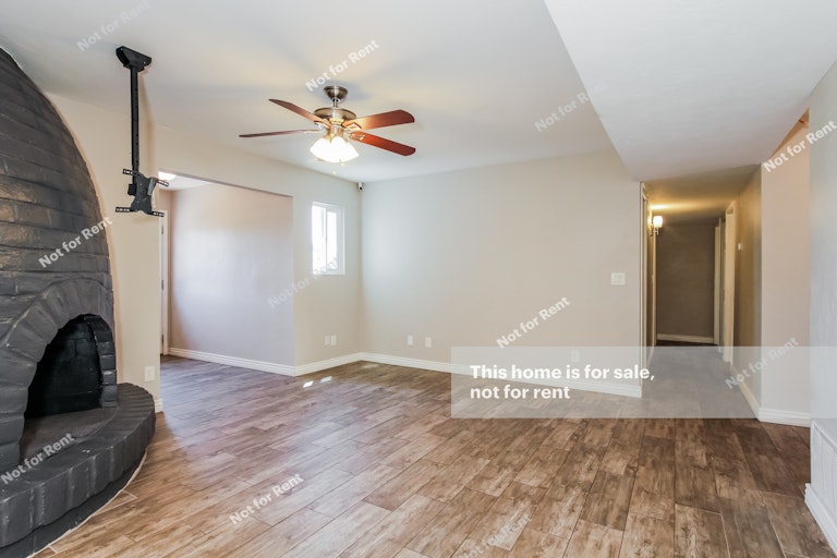 Photo 9 of 27 - 1441 S No Le Hace, Tucson, AZ 85713