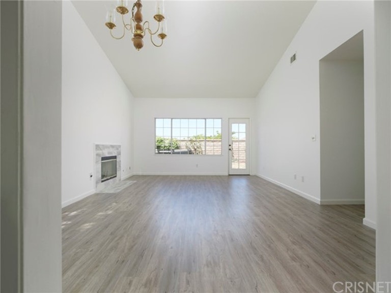 Photo 6 of 28 - 27237 Blakely Pl, Valencia, CA 91354