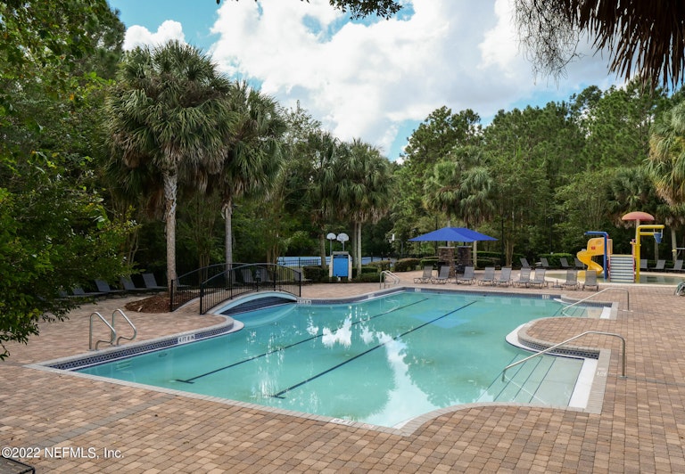 Photo 27 of 27 - 12301 Kernan Forest Blvd #706, Jacksonville, FL 32225