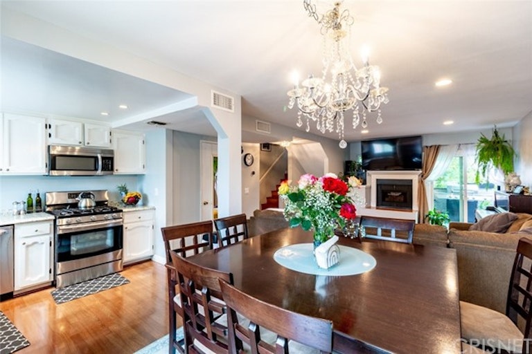 Photo 11 of 22 - 9540 Sepulveda Blvd #9, North Hills, CA 91343