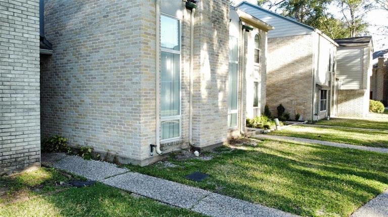 Photo 22 of 28 - 672 N Eldridge Pkwy, Houston, TX 77079