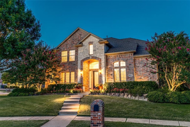 Photo 1 of 40 - 308 Kali Ct, Murphy, TX 75094