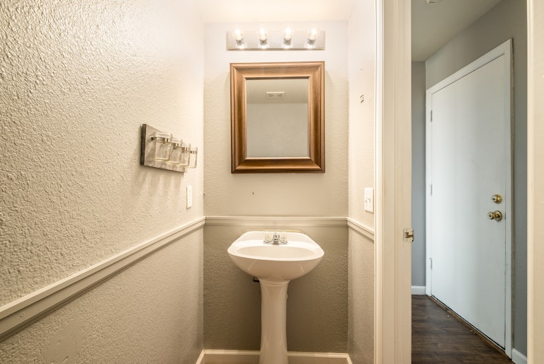 Photo 19 of 19 - 22396 E Navarro Dr, Aurora, CO 80018