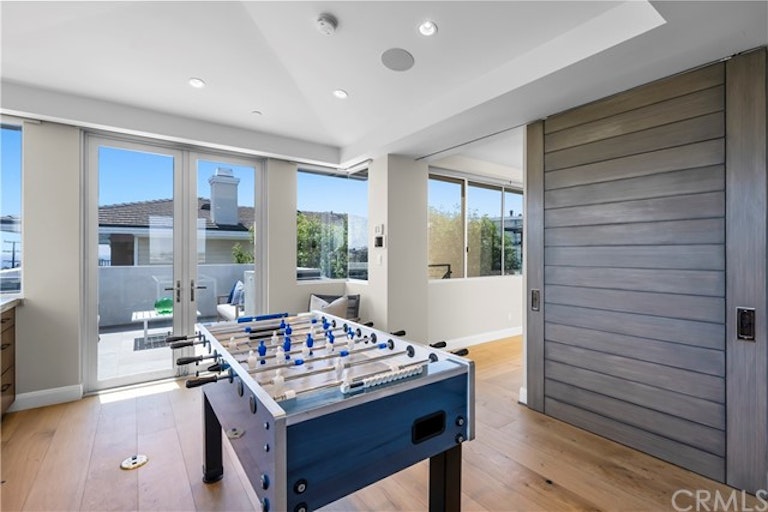 Photo 31 of 56 - 763 11th St, Manhattan Beach, CA 90266