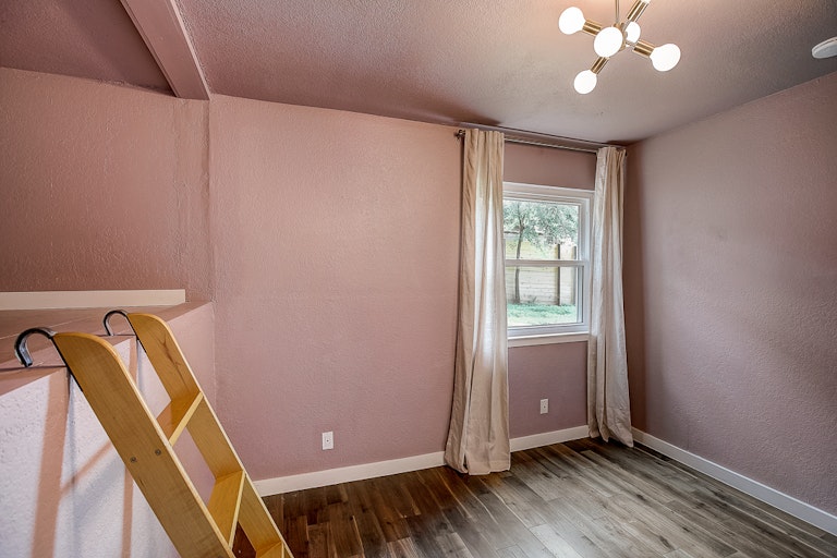 Photo 49 of 50 - 8103 Shiloh Ct, Austin, TX 78745