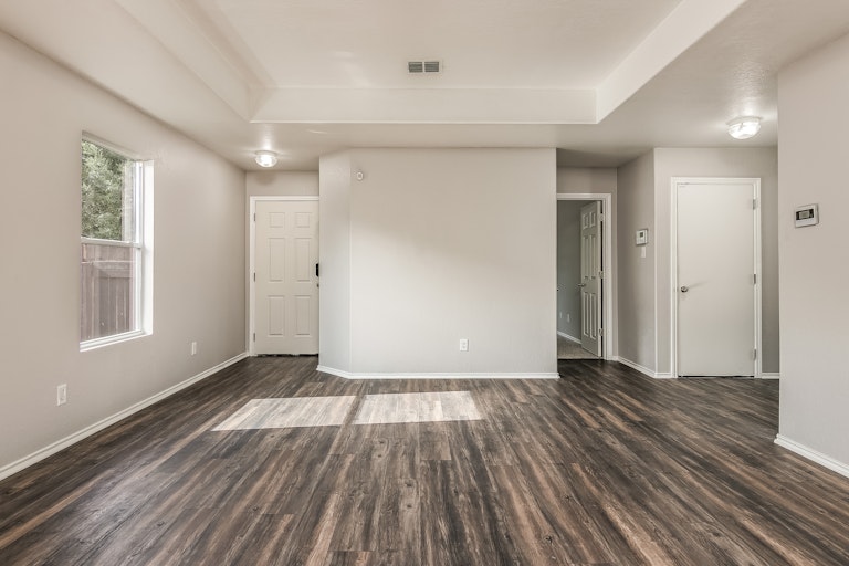 Photo 6 of 24 - 8626 Laguna Rio, San Antonio, TX 78251