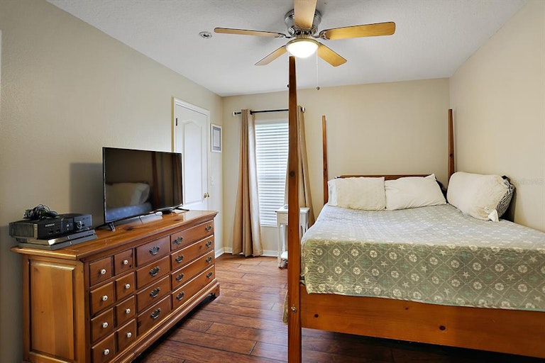 Photo 16 of 25 - 449 Shady Pine Ct, Minneola, FL 34715
