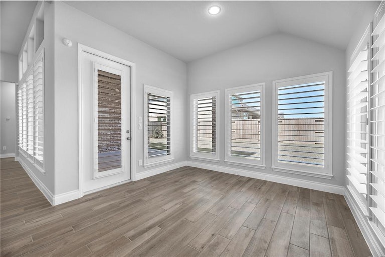 Photo 14 of 38 - 28810 Creekside Bend Dr, Fulshear, TX 77441