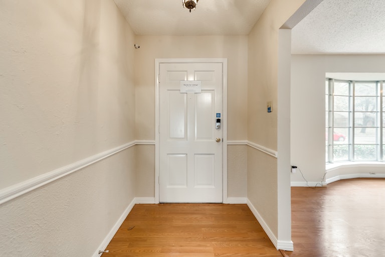 Photo 6 of 30 - 222 Shockley Ave, Desoto, TX 75115