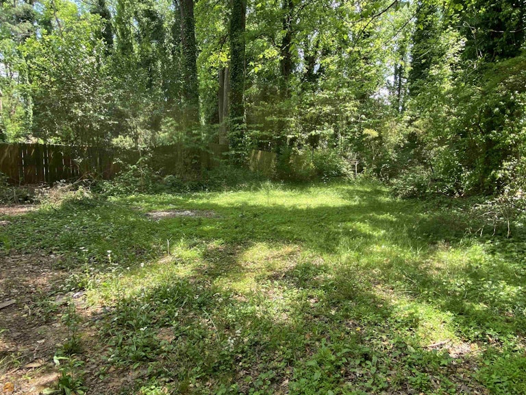 Photo 8 of 51 - 1682 N Ave NW, Atlanta, GA 30318