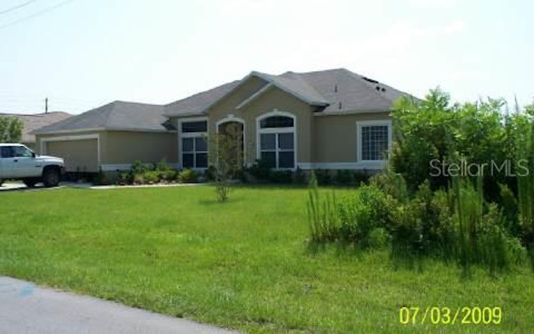 Photo 1 of 1 - 18 Birthstone Way, Palm Coast, FL 32137