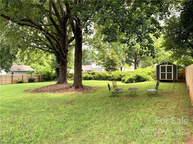 Photo 17 of 20 - 1121 Woodside Ave, Charlotte, NC 28205