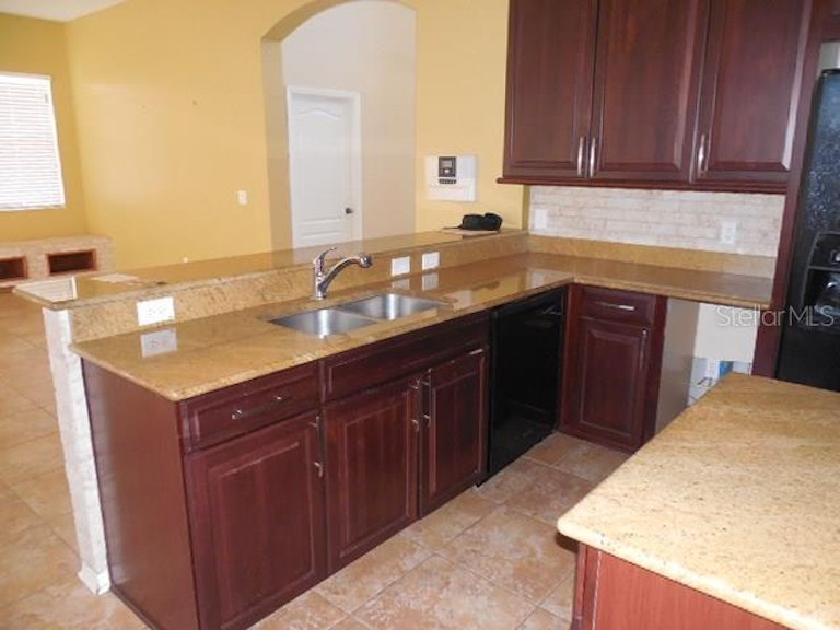 Photo 4 of 25 - 8748 Handel Loop, Land O Lakes, FL 34637
