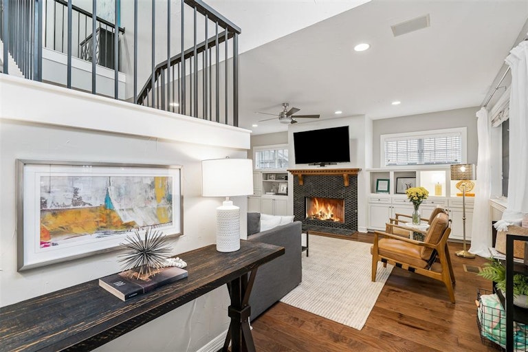 Photo 6 of 40 - 5204 Willis Ave, Dallas, TX 75206