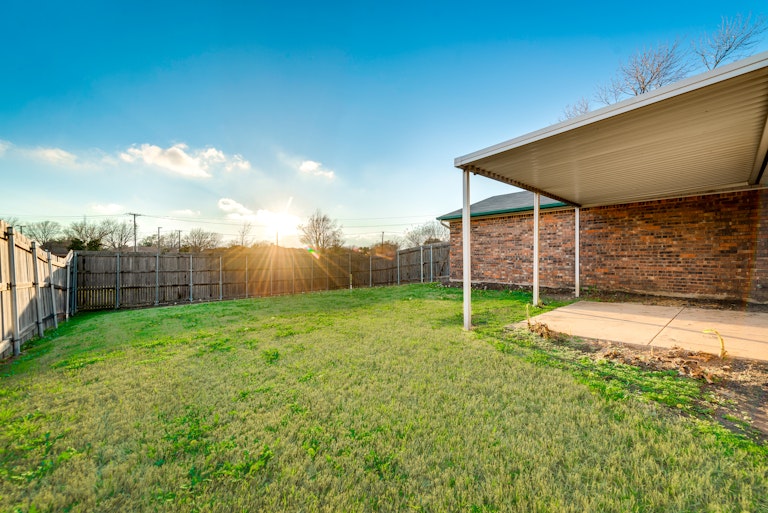 Photo 26 of 28 - 708 Green Canyon Dr, Mesquite, TX 75150