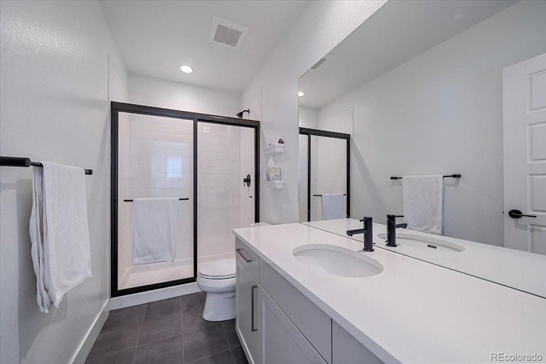 Photo 38 of 40 - 5830 Geneva St, Denver, CO 80238