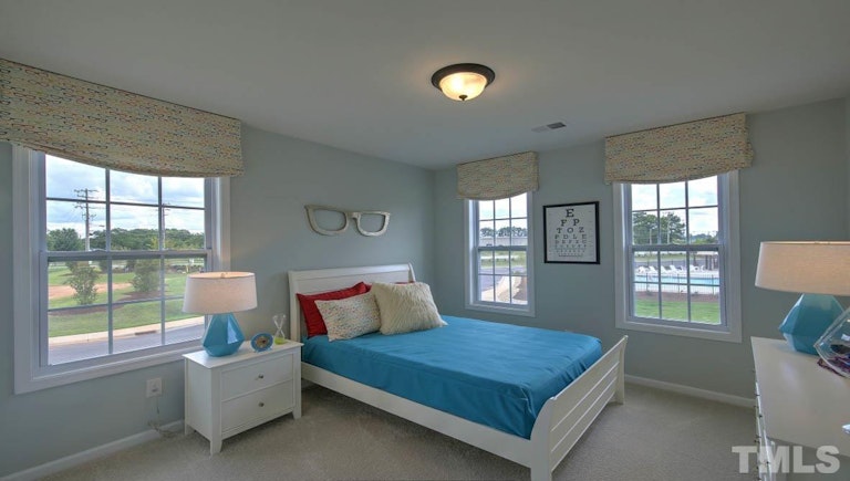 Photo 30 of 68 - 432 Bluffberry Way, Hillsborough, NC 27278