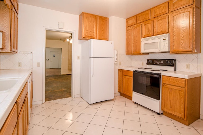 Photo 9 of 56 - 134 1st St, Woodland, CA 95695