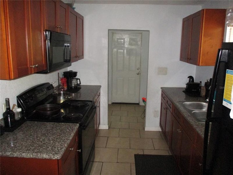Photo 9 of 26 - 624 28th Ave S, Saint Petersburg, FL 33705